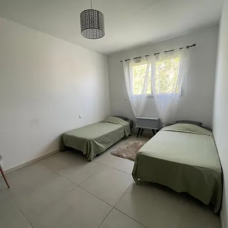 Apartment Duplex De 80m2 , Jardin Arbore, 10 Min Des Plages Perpignan